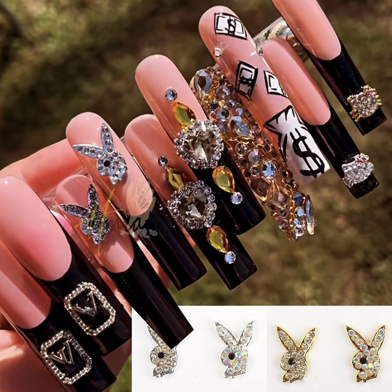 Nail Art Valentines Day - 3Dバニーヘッドネイルチャームデコレーション高級合金ゴールドバニー可愛いレジンアニマルネイルジュエリーラインストーンクリスタルマニキュア