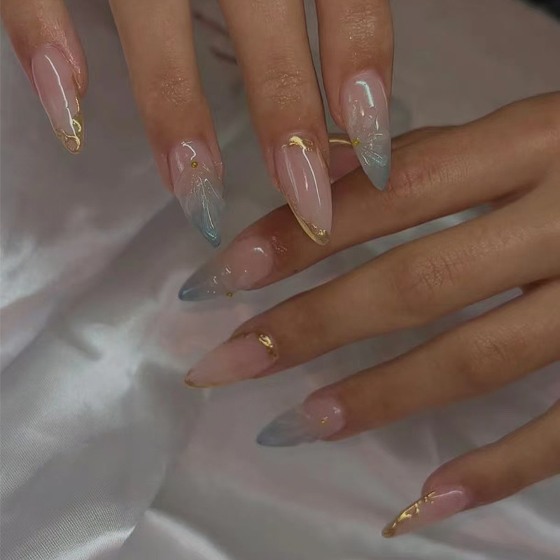 24個入りウェアラブルプレスオンネイルセット グラデーション - Nail Art Press On のレビューと価格