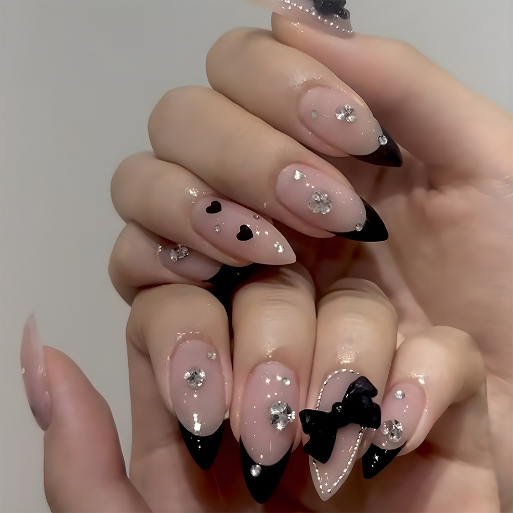24個入りウェアラブルプレスオンネイルセット グラデーション - Nail Art Press On のレビューと価格